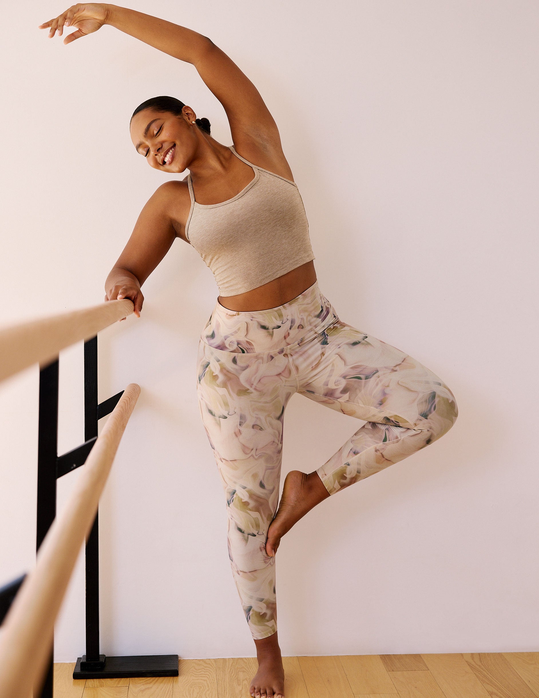 swirl printed high-waisted midi length leggings.